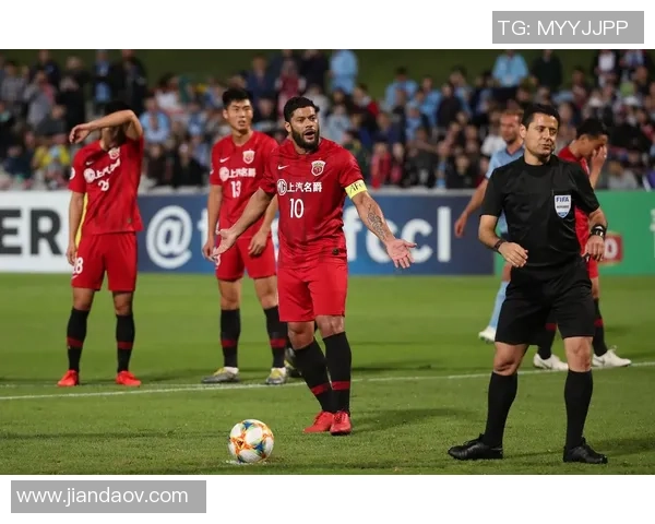 上海足球队转型之路的探索与挑战大满贯特别报道