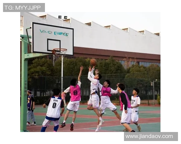 上海篮球队在冠军赛中的意识表现分析与反思 上海篮球队在冠军赛中的意识表现分析与反思