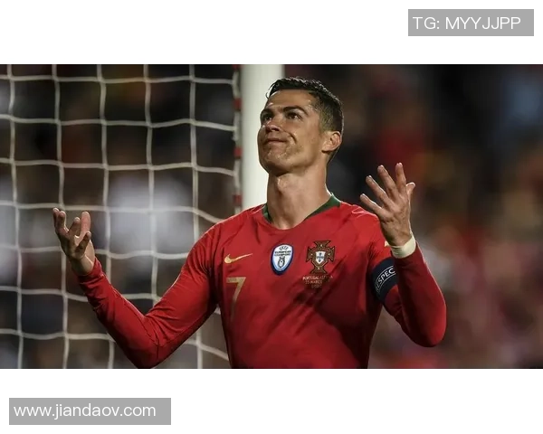 C罗手机壳热销中足球明星同款保护您的爱机时尚与个性兼备