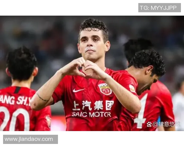 巴西足球明星加盟中国联赛引发热议助力中超发展