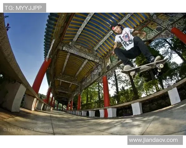 重庆滑板队在极限运动嘉年华中的拼搏与梦想追逐之旅