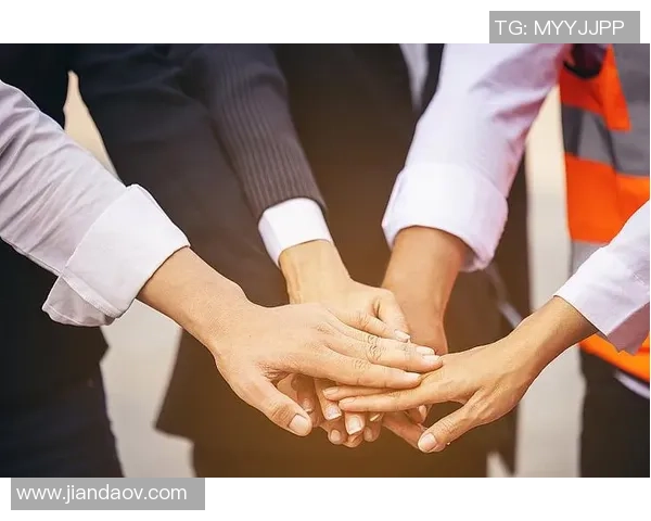 建龙足球崛起之路探索团队精神与技术结合的成功秘诀 建龙足球崛起之路探索团队精神与技术结合的成功秘诀