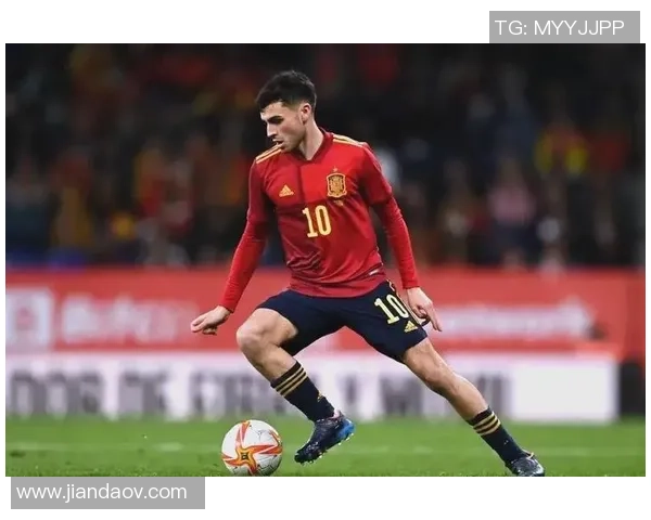 精彩足球圈:探寻绿茵场上的传奇故事与球员背后的奋斗历程