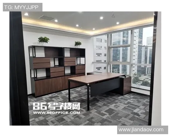 重庆羽毛球队包夹战术革新探讨与实践分析